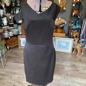 Alexa Admor Size Large Black Cinched Waist Black Cocktail Dress